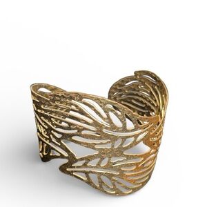 Elegant Gold Toned Women’s Leaf Cuff Bracelet
